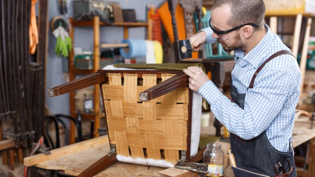 Unternehmer im Handwerk bereitet den nächsten Schritt vor